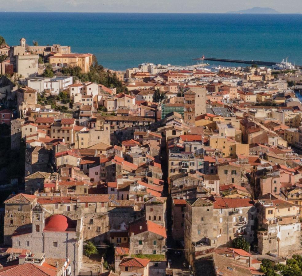 Torrione San Lorenzo I Terracina Eksteriør bilde