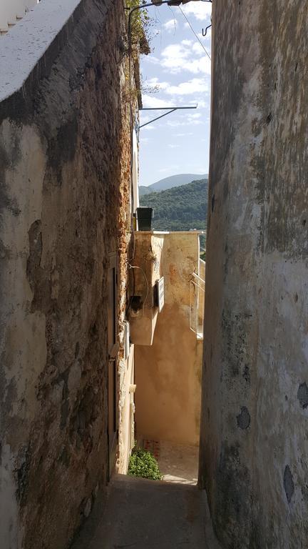 Torrione San Lorenzo I Terracina Eksteriør bilde